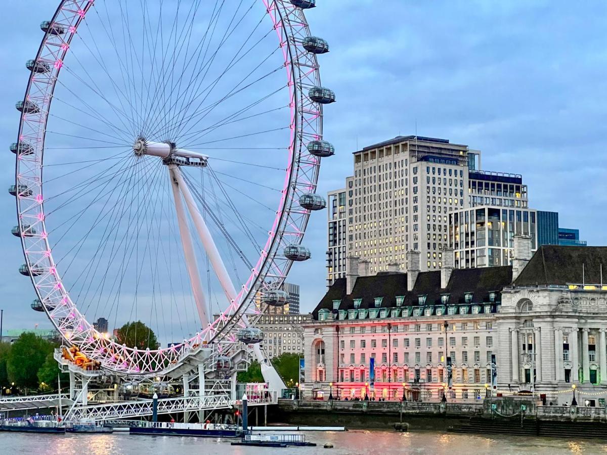 Deluxe Entire Studio Next To Eye & Trafalgar Square Londra